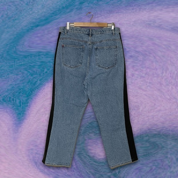 ♥︎ BDG Wide Leg Jeans ♥︎ - Picture 2 of 6